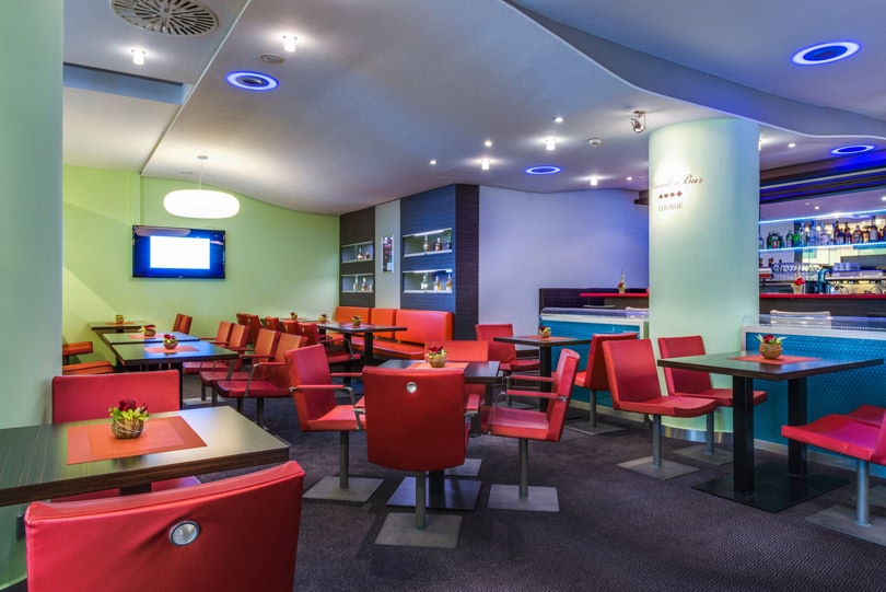 Woehrder see restaurant bar 2